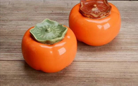 中国 オレンジ柿の形の陶磁器のティーポット/世帯の幸運な陶磁器の瓶のギフト 工場